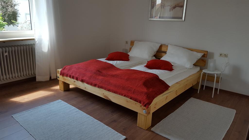 Ferienwohnung&Gästezimmer Rixner Hilpoltstein Exterior foto