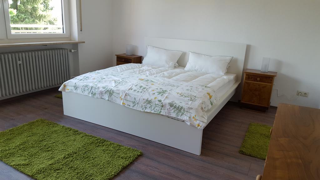 Ferienwohnung&Gästezimmer Rixner Hilpoltstein Exterior foto